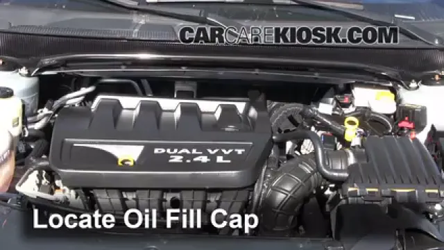 2012 Chrysler 200 LX 2.4L 4 Cyl. Sedan (4 Door) Huile Ajouter de l'huile